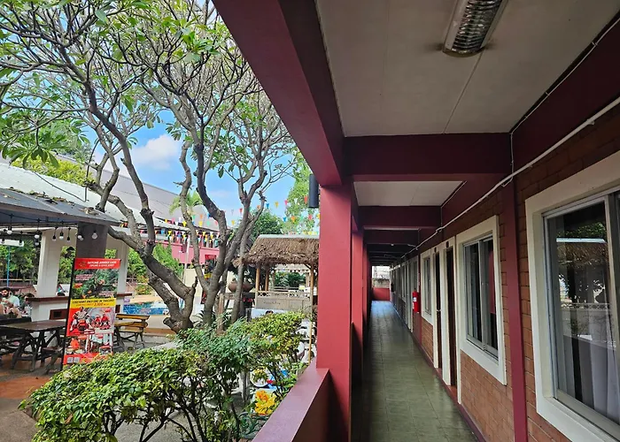 Red Brick Hotel เชียงใหม่